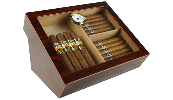 Display Humidor schuin